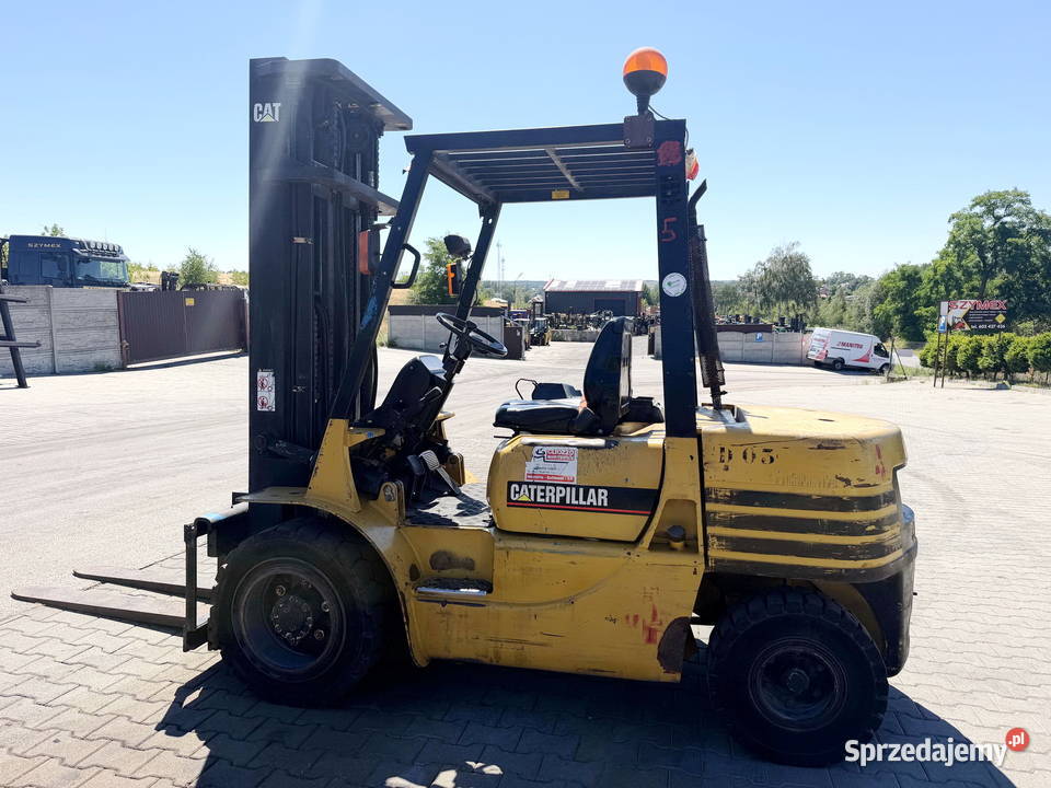 wózek widłowy CATERPILLAR DP30 udźwig 3000 Wózki widłowe Działoszyn