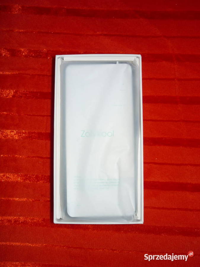 Smartfon HeyxFome H4 Gold Kuleje
