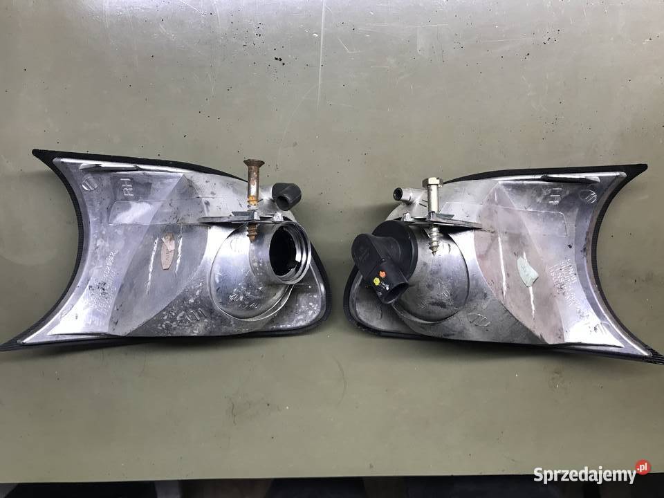 Kierunkowskazy E46 CoupeCabrio Sonar Ciemne sprzedam