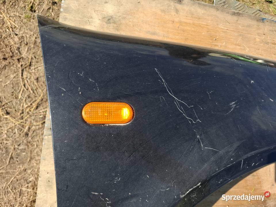 Błotnik Prawy Przód Volkswagen Golf 4 osobowe