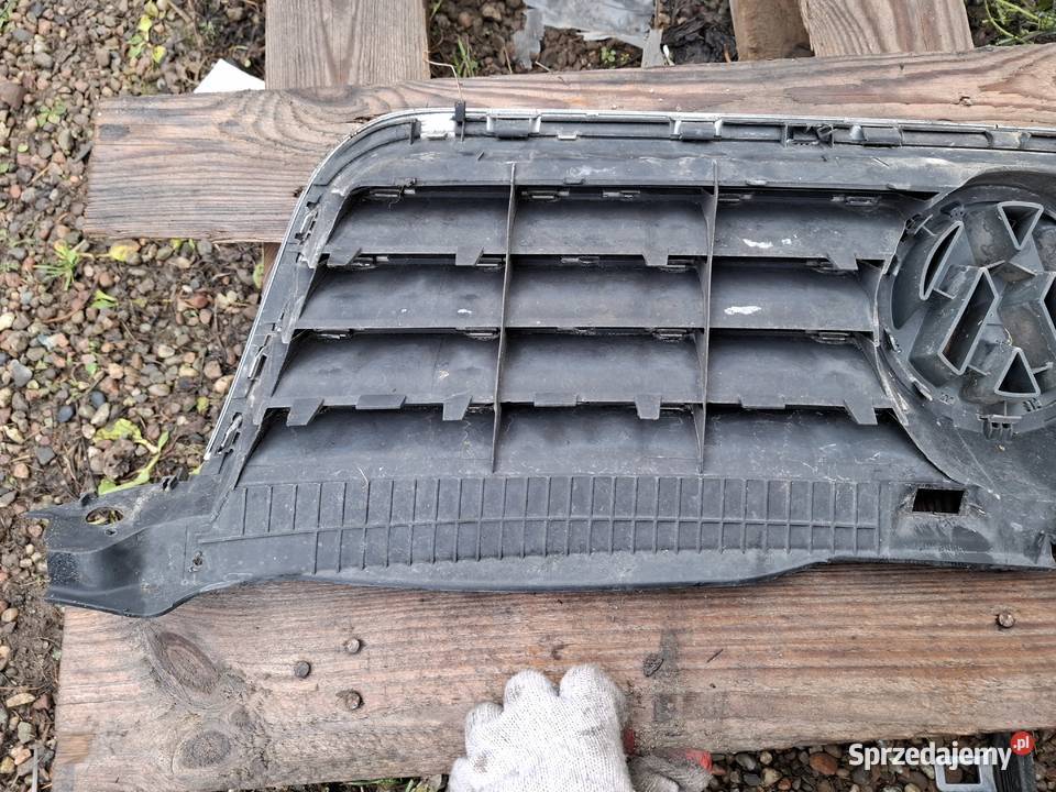 Grill Atrapa Zderzaka Volkswagen Passat B5 FL osobowe Wisznice sprzedam