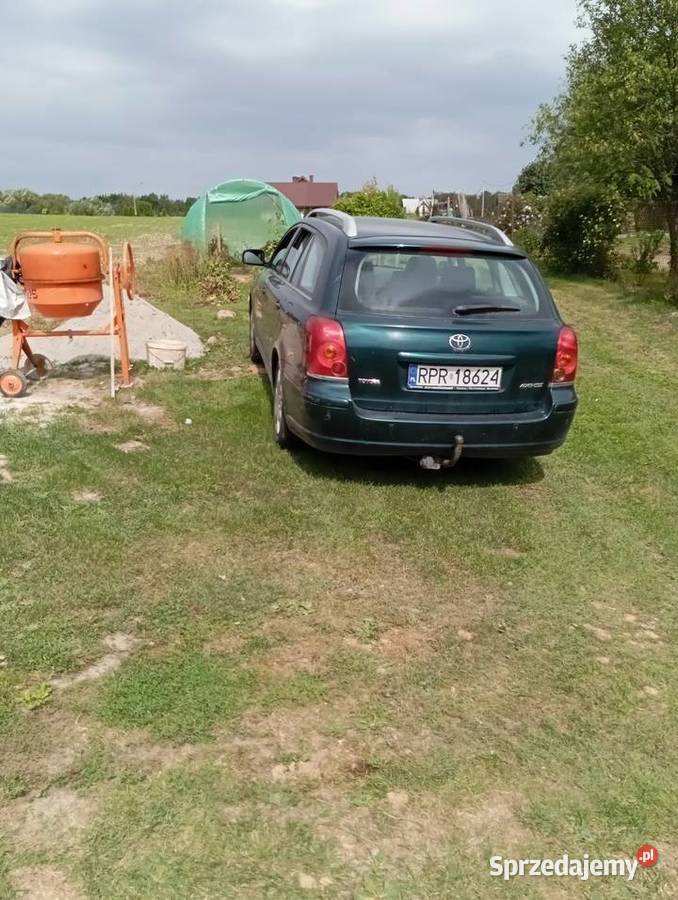 Toyota Avensis T25 18 VVTi 2003 Rok produkcji 2003 podkarpackie