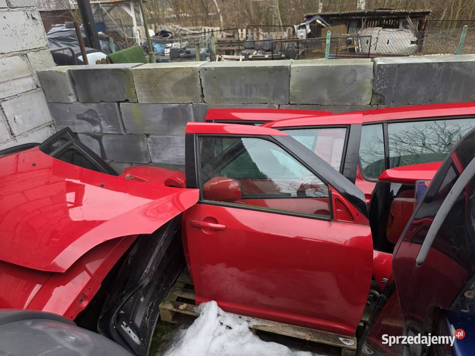 sprzedam Drzwi klape maske suzuki słift osobowe Zestawy części blacharskich Zator