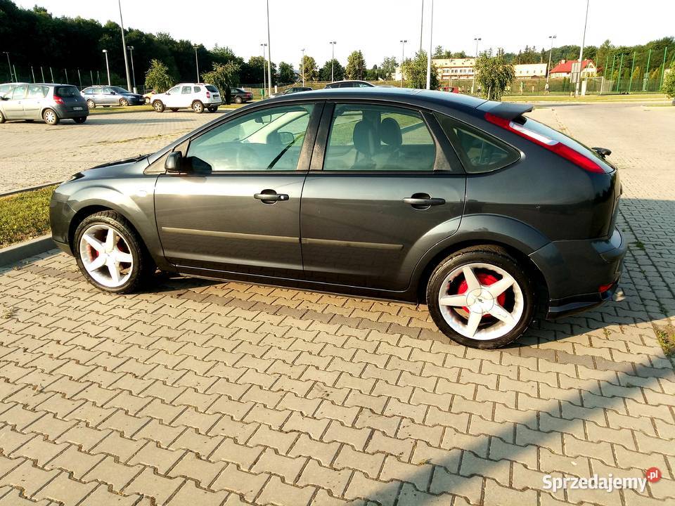 Ford Focus 16 Benzyna 2006 Zadbany nieuszkodzony Lesko sprzedam
