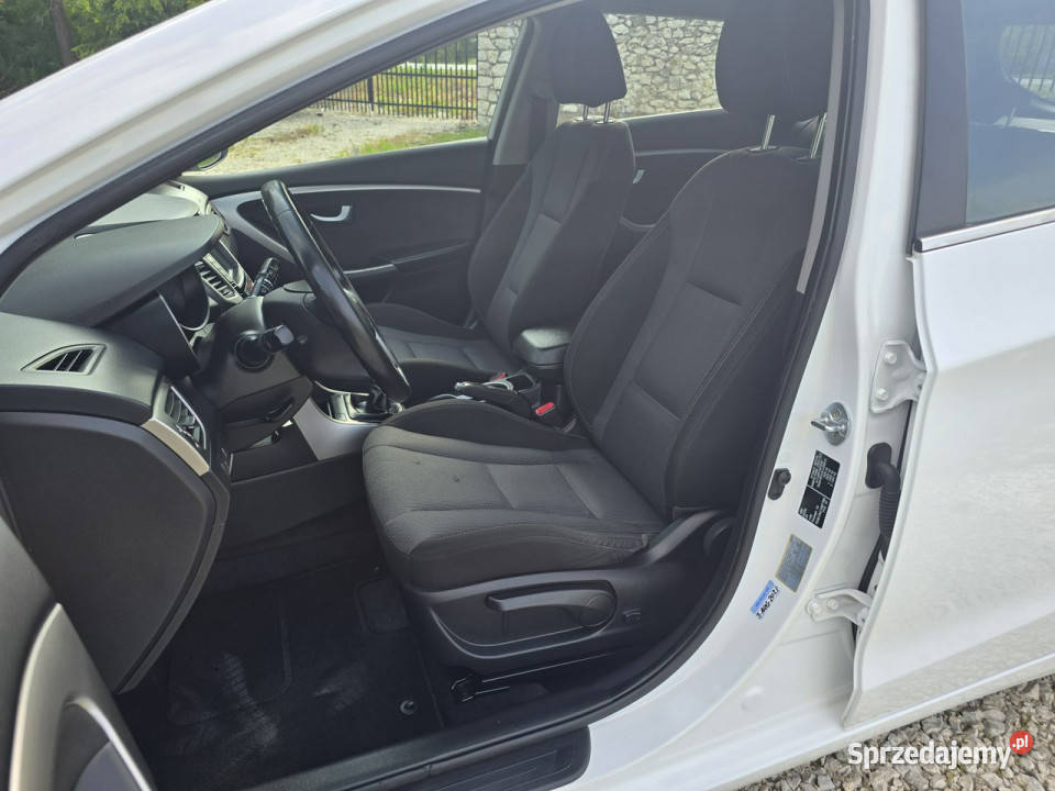 Hyundai i30 16 CRDi 136 Duża Navi Climatronic