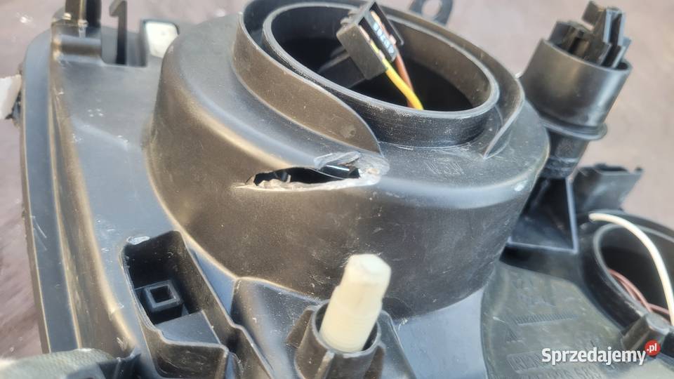 DACIA DUSTER I LAMPA PRAWA 260601153R DACIA osobowe Ruda Śląska sprzedam