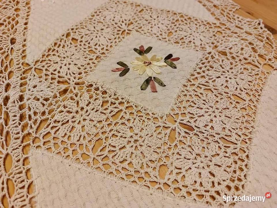 Bieżnik szydełko plus haft wstążeczkowy Alwernia sprzedam