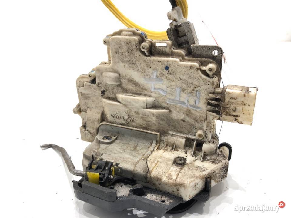 ZAMEK DRZWI PRAWY TYŁ AUDI A6 C6 Hatchback 0411