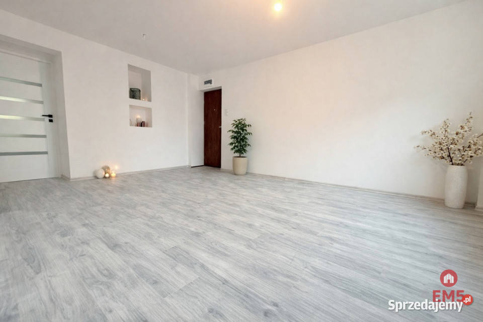 Sprzedam mieszkanie Białystok Aleja Józefa Rok budowy 1975 podlaskie