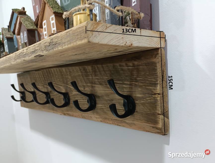 Drewniany wieszak handmade na ubrania z Wieszaki Elbląg