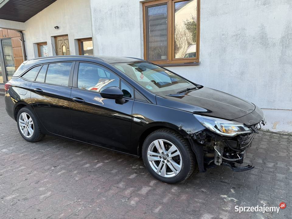 Opel Astra K kombi diesel manual czarna alufelgi Pacyna