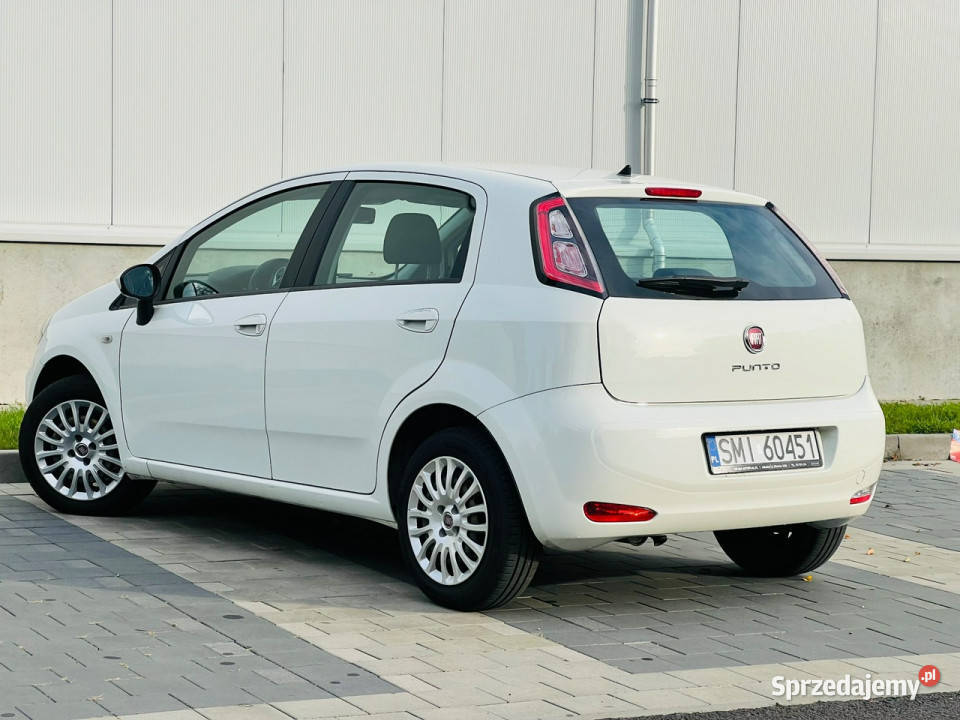 Fiat Punto Evo 14 Benz 77 nowy 1400cm3 Punto Evo śląskie