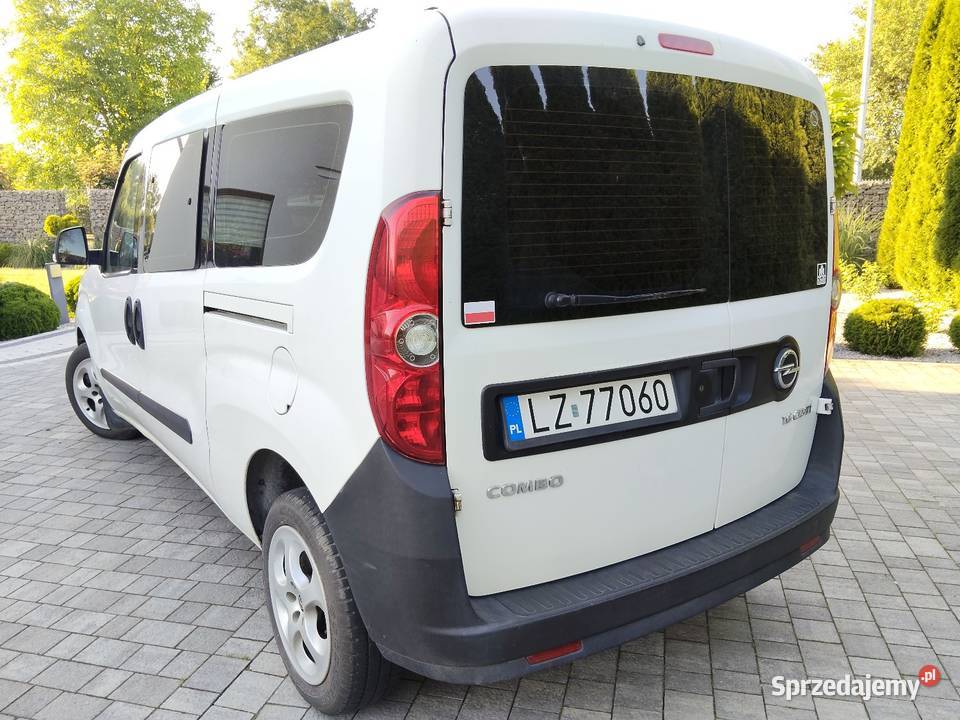 Opel Combo Van L2H1 2012 Rok produkcji 2012 Zamość