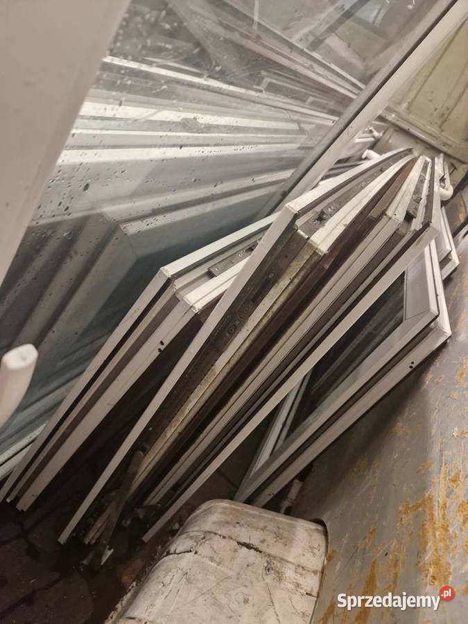Okna PCV biało brązowe 6 sztuk 136 x 833 Okna ścienne Ciechocinek