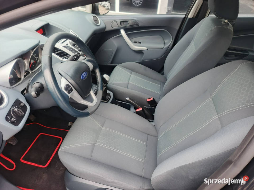 Ford Fiesta Ślicznotka Titanium mały przebieg centralny zamek Fiesta Chełm sprzedam