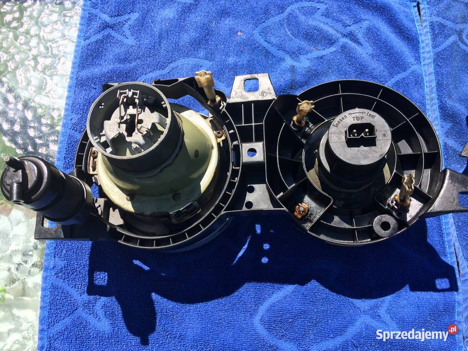 BMW E30 Reflektor Oryginalny szeroka lampa Nosibądy