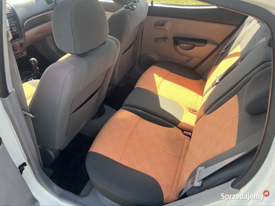 Kia Picanto 10 salon 128 Przebieg radio
