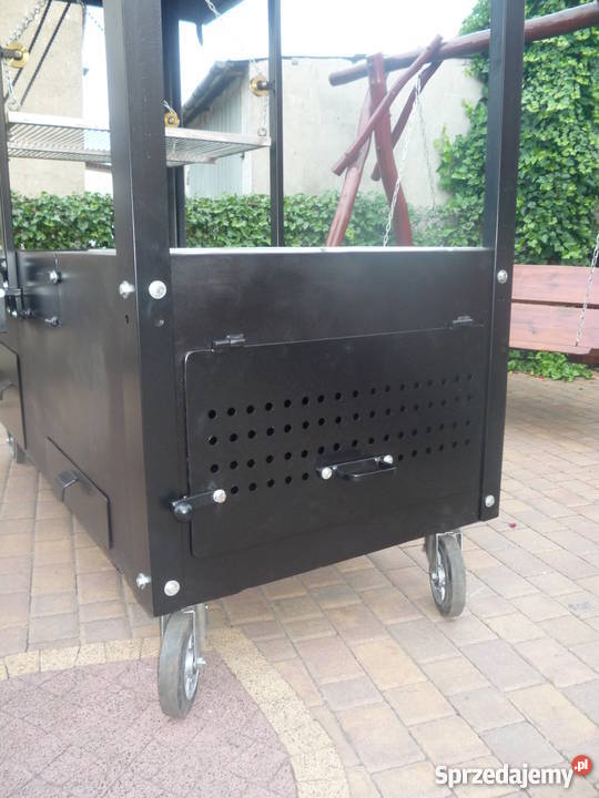 Grill cateringowy gastronomiczny na szaszłyki Damasławek