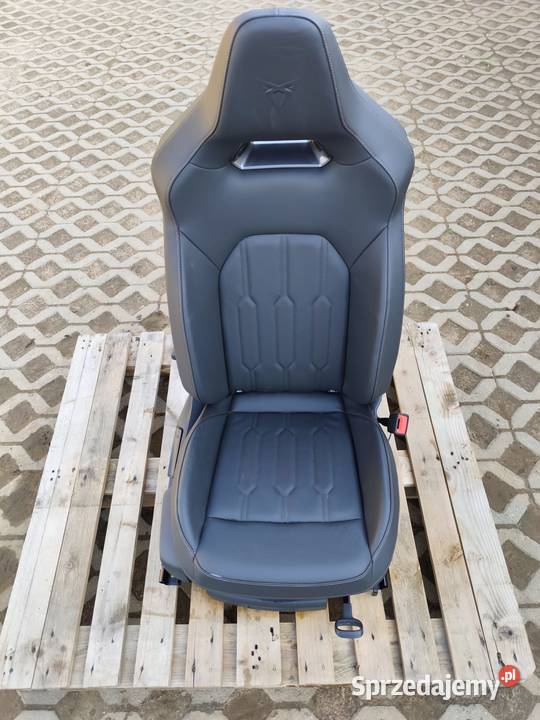 CUPRA FORMENTOR VZ5 2024r FOTELE KANAPA BOCZKI Leżajsk sprzedam