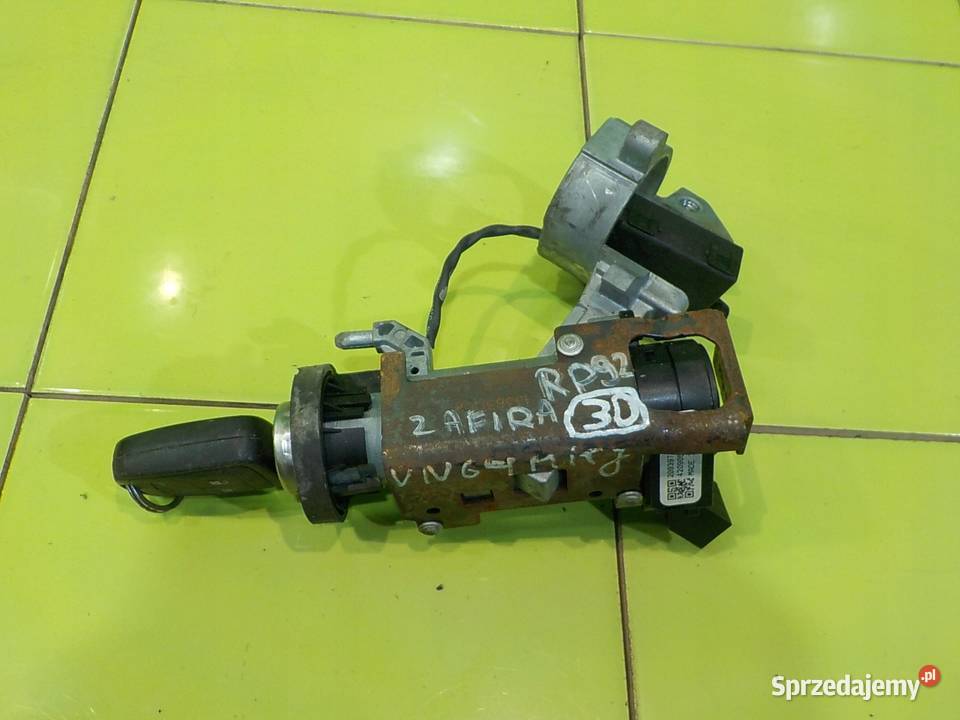 OPEL ZAFIRA C 18 B 14r 5D stacyjka z kluczykiem osobowe Suków