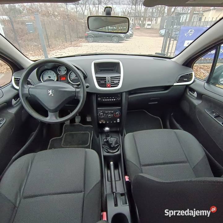 Peugeot 207 14 2009 Lift benzyna 5drzwiowy Salon