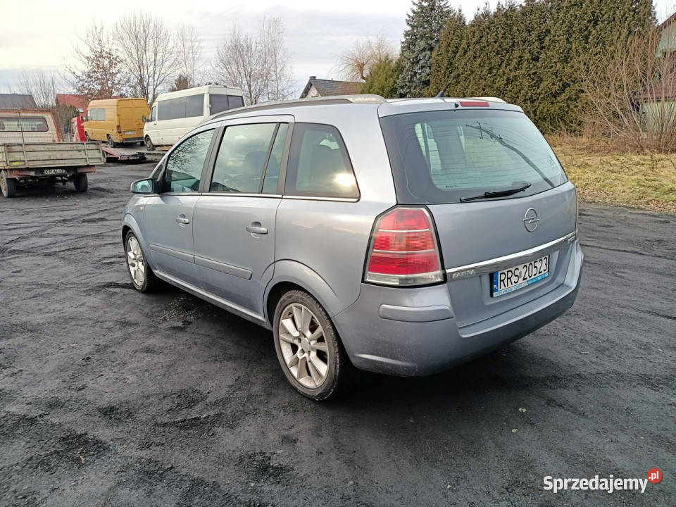 Opel Zafira Opel Zafira 19CDTI 120 05r 7 OS B 4/5 Tarnów sprzedam