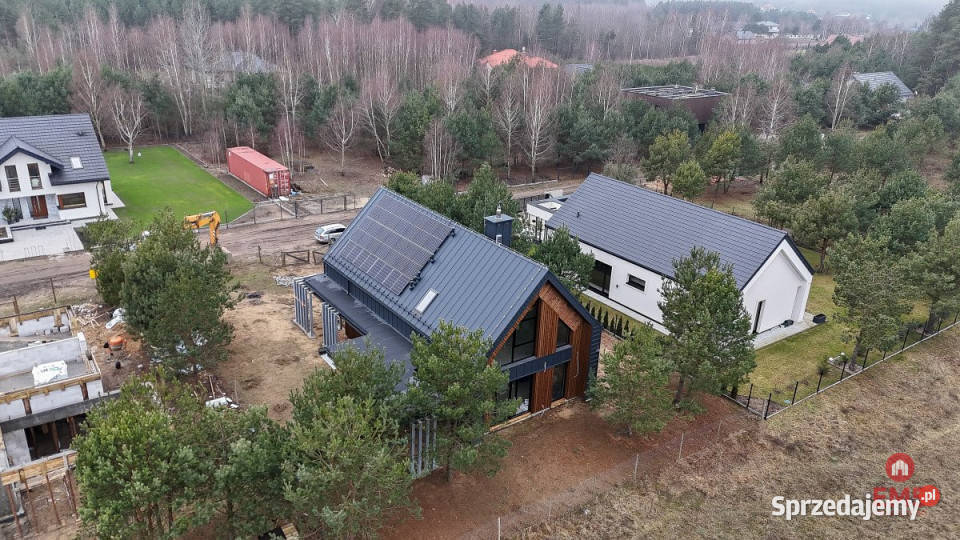 sprzedaży domu wolnostojącego Karakule 190m2