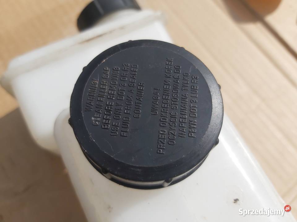 Zbiornik płynu hamulcowego fiat 126p polonez