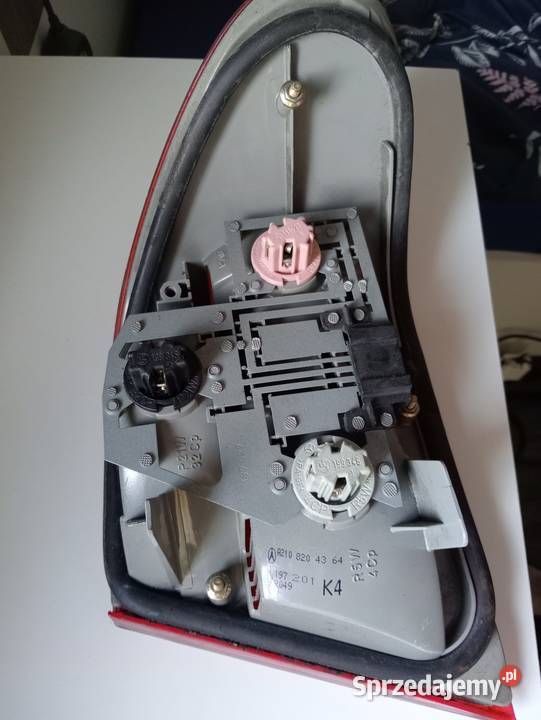 Lampa tylna Mercedes W210 sprzedam