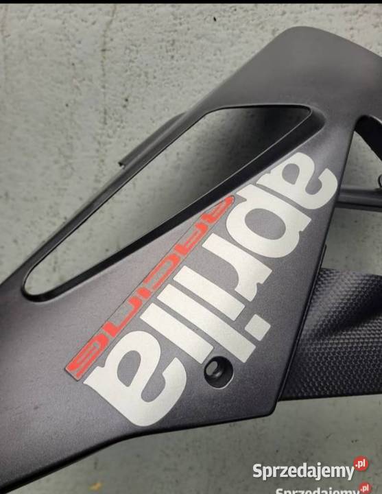 Aprilia TUONO V4 1100 16 owiewka osłona bok Nowy Tomyśl