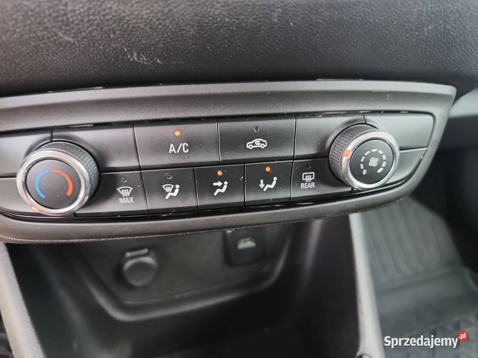 Opel crossland x 12 b mały przebieg benzyna lubelskie Wołoskowola