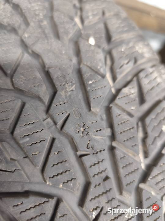 Opony Zimowe Nokian WR d4 205 60 R16 z felgami