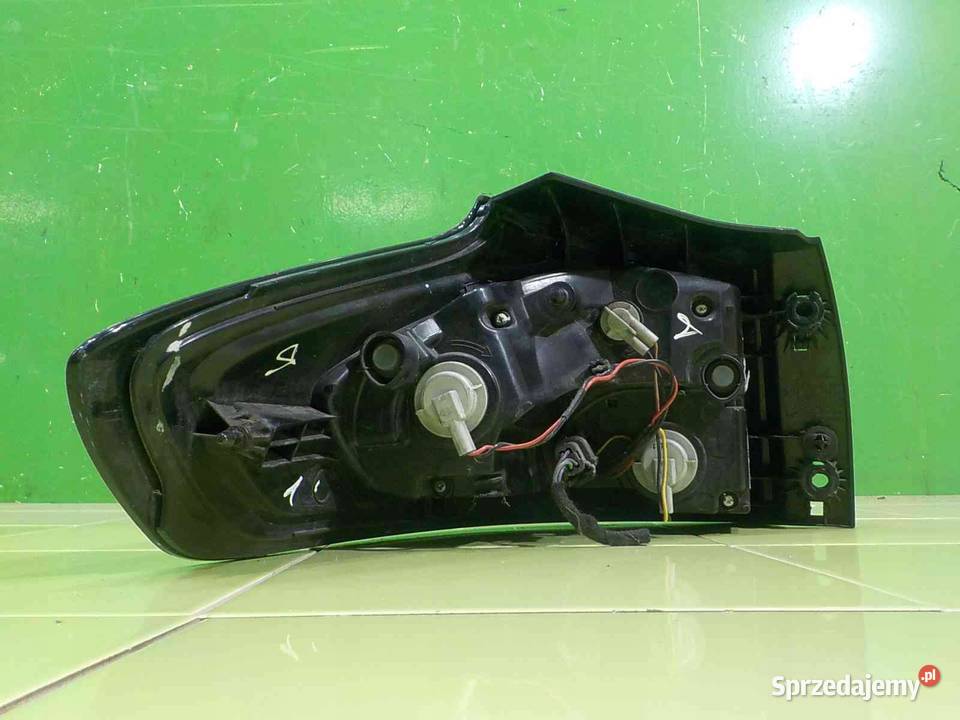 OPEL ZAFIRA C 15r 1116 5D lampa prawa tyl osobowe Suków