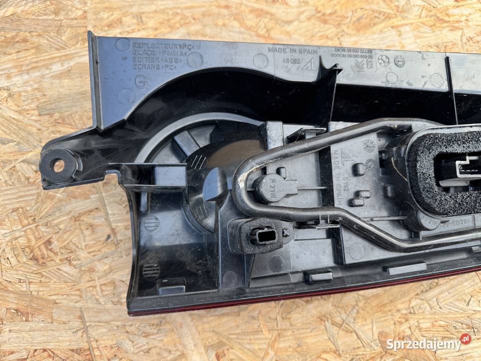 Lampa tył lewa LH peugeot partner Berlingo 3 III Lampy tylne Sieraków