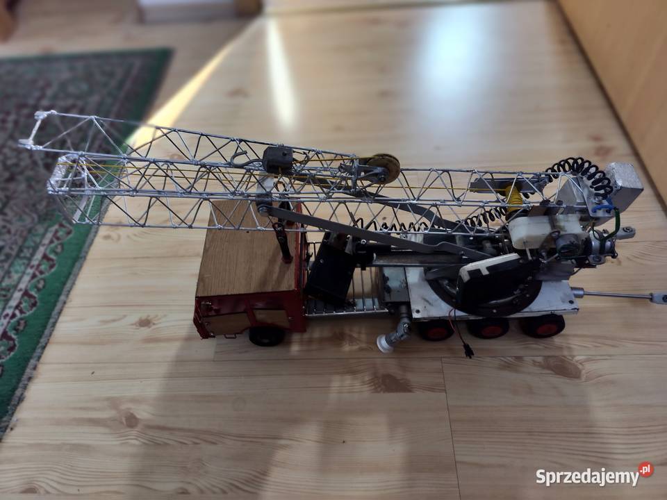 model dzwigu mmechaniczny reczna robota Kęty