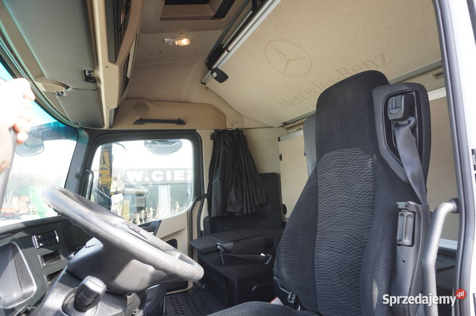 MercedesBenz Actros 2542 Kabina Gigasalonka Kraków