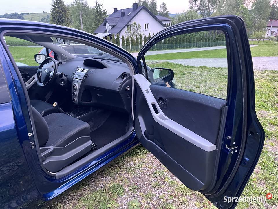 Toyota Yaris piękny stan absolutnie bez rdzy Rzeszów
