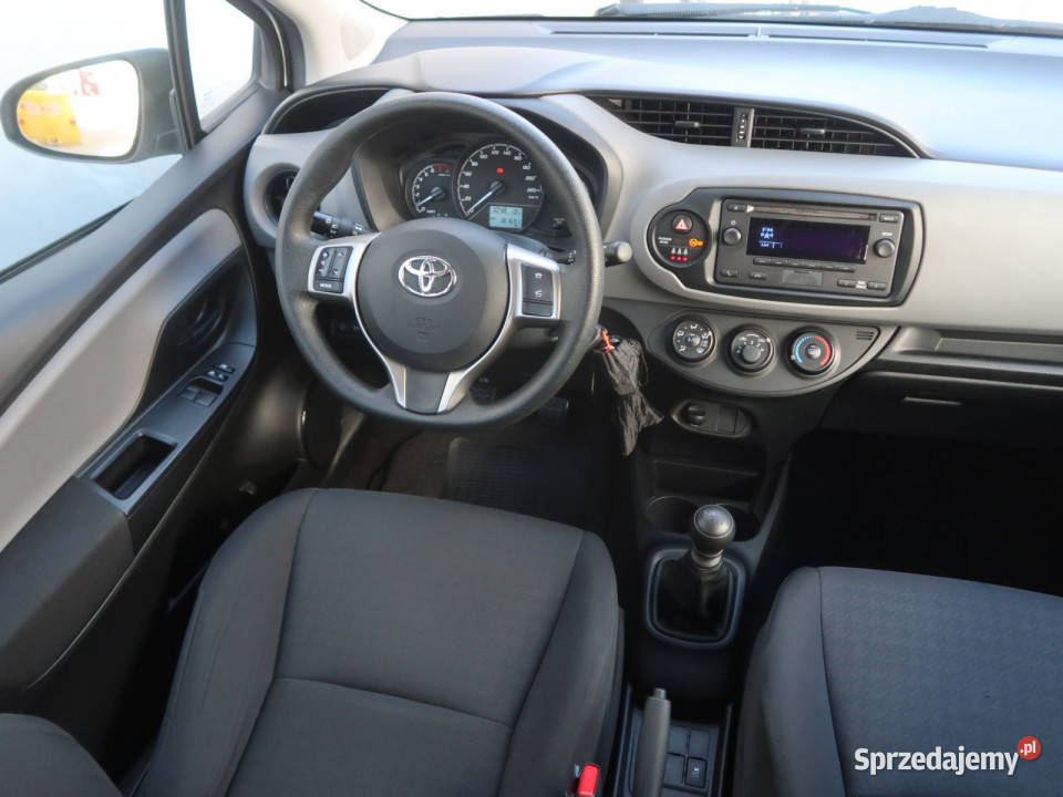 Toyota Yaris 15 Dual VVTi sprzedam