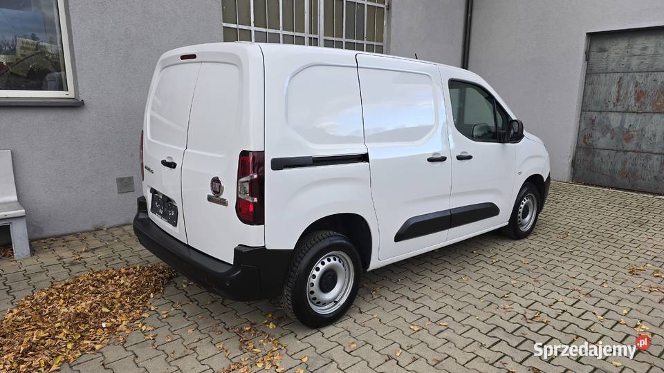 Fiat Doblo 12 B przebieg 16 43 000 PLN netto 16600km
