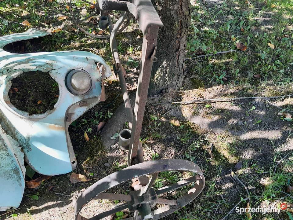 Stare koła metalowe łódzkie