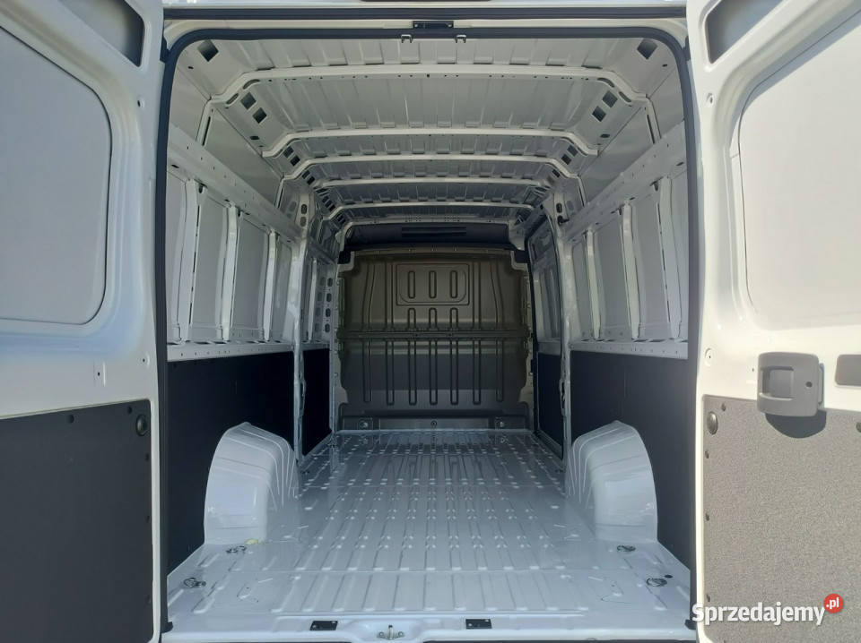 Opel Movano Opel Movano Furgon 140 L4H2 15m3 RP Warszawa sprzedam