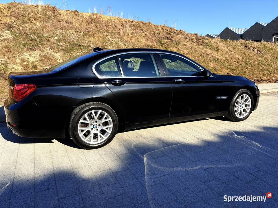 Ładne alufelgi 18 do BMW z oponami zimowymi Samochodowe Pożarki