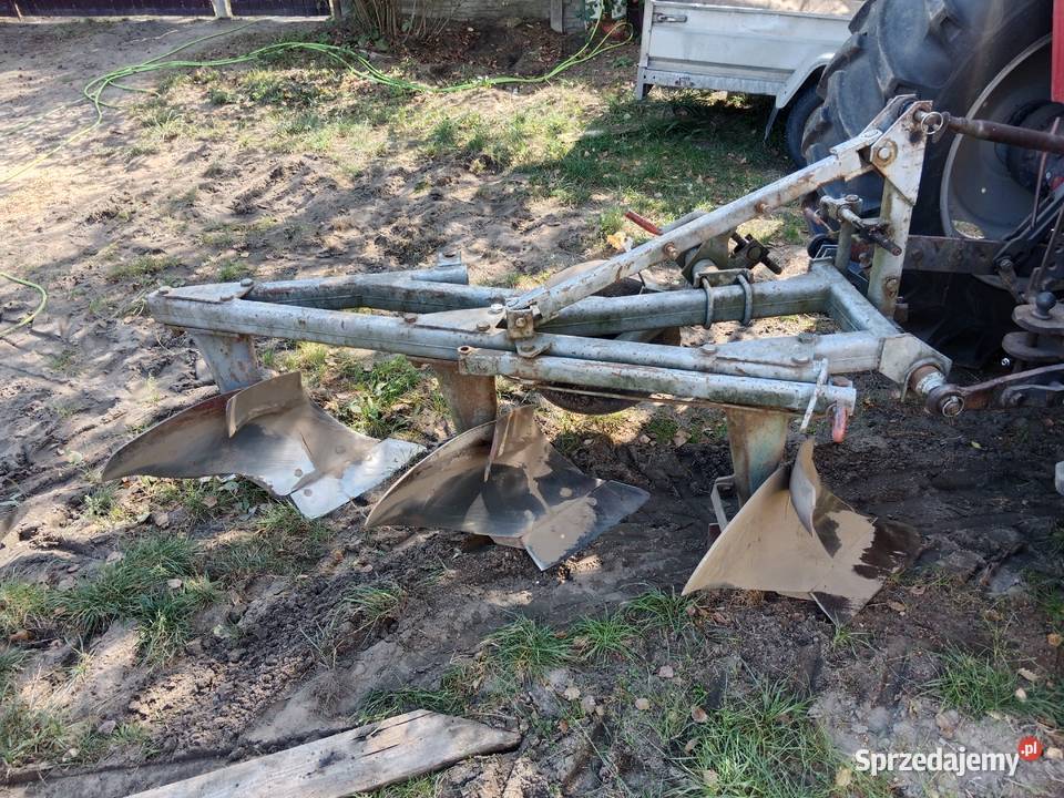 Sprzedam pług 3 skibowy w stanie Luboszewy sprzedam