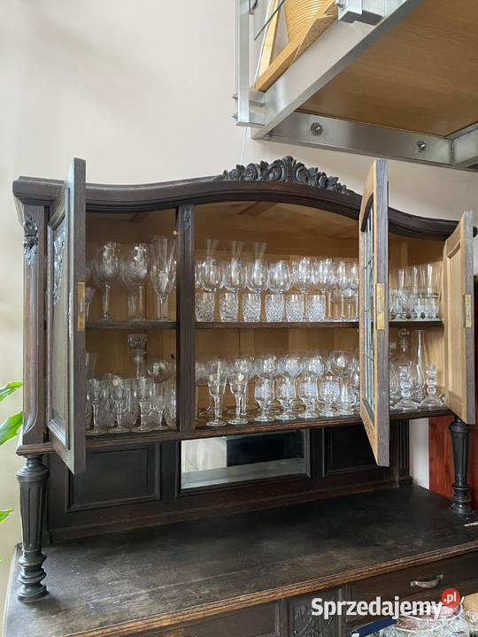 Cudowny kredens antyczny Wrocław