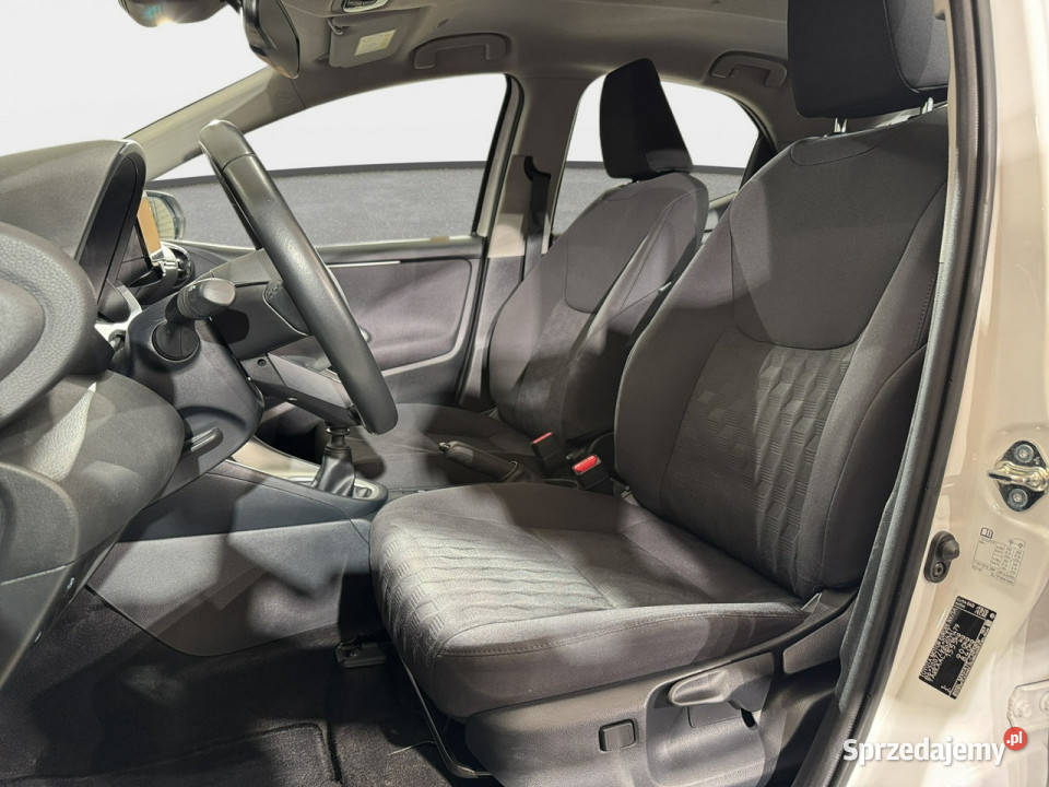 Toyota Yaris VAT 23 Comfort 15VVTi 125 M6 2024 r kurtyny powietrzne Yaris Myślenice