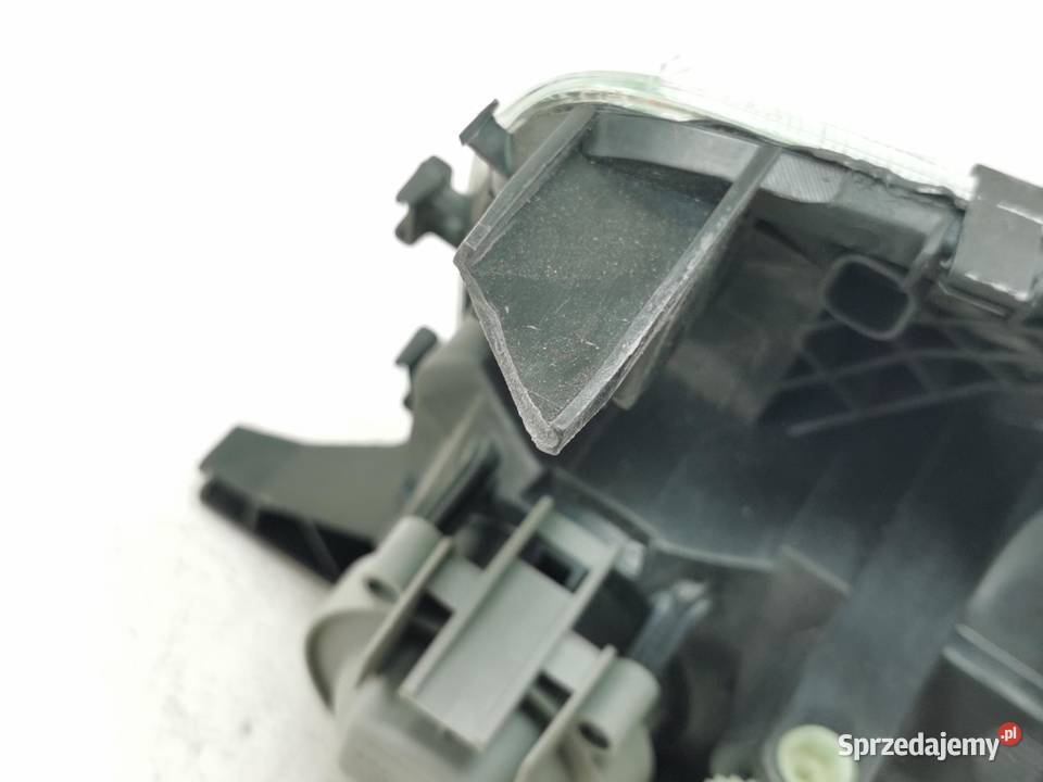 LAMPA LEWY PRZÓD FORD FIESTA V 20012008 NOWA