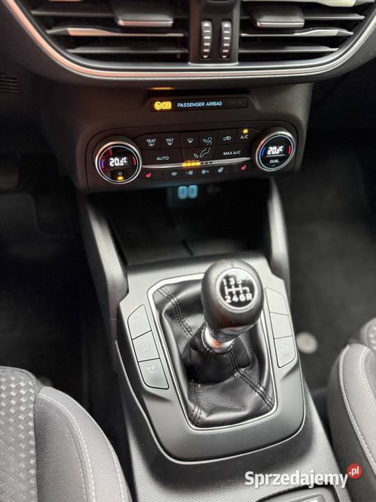 Ford Focus 2021 sedan Titanium 10 EcoBoost Szczecin