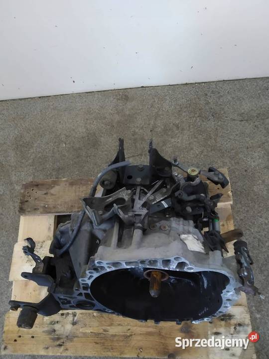 SKRZYNIA BIEGÓW 20 D4D 5SPEED Toyota Auris I