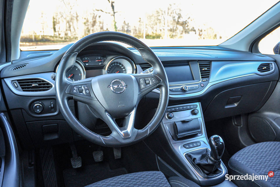 Opel Astra 16CDTI Bezwypadkowa 2017 r Wrocław