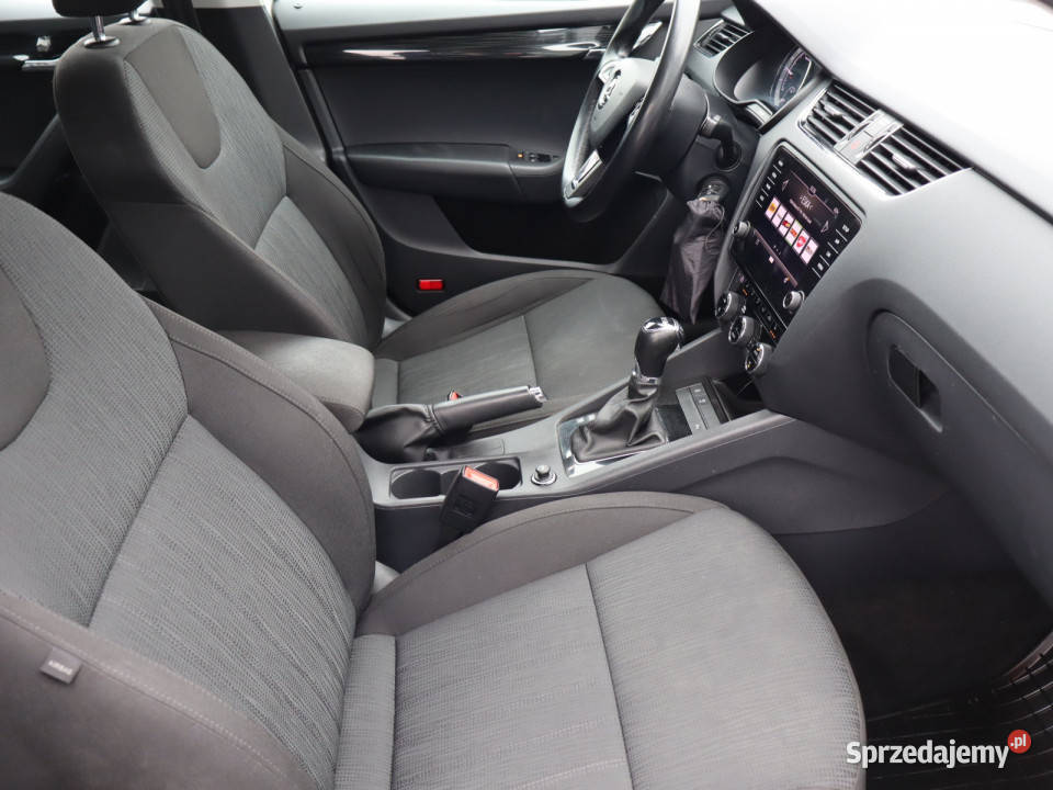 Skoda Octavia 20 TDI gniazdo USB Katowice